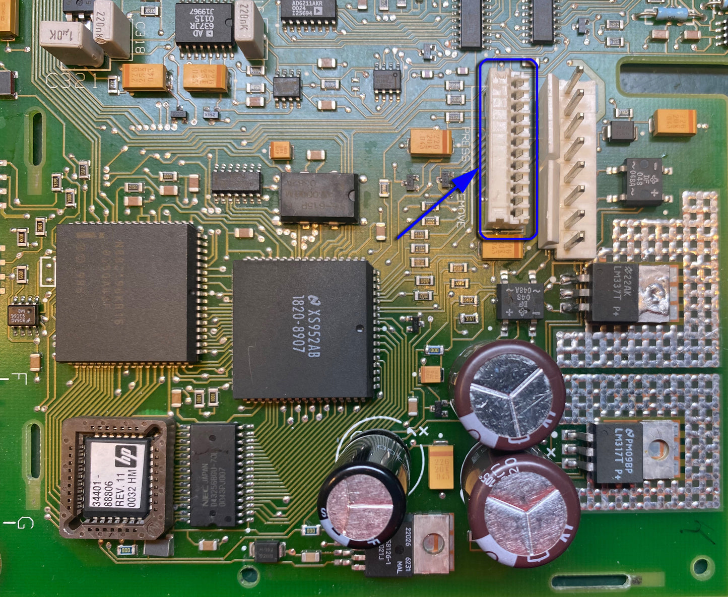 HP / Agilent 34401A (52007-1210) Front Panel / Display Board Push Connector P500