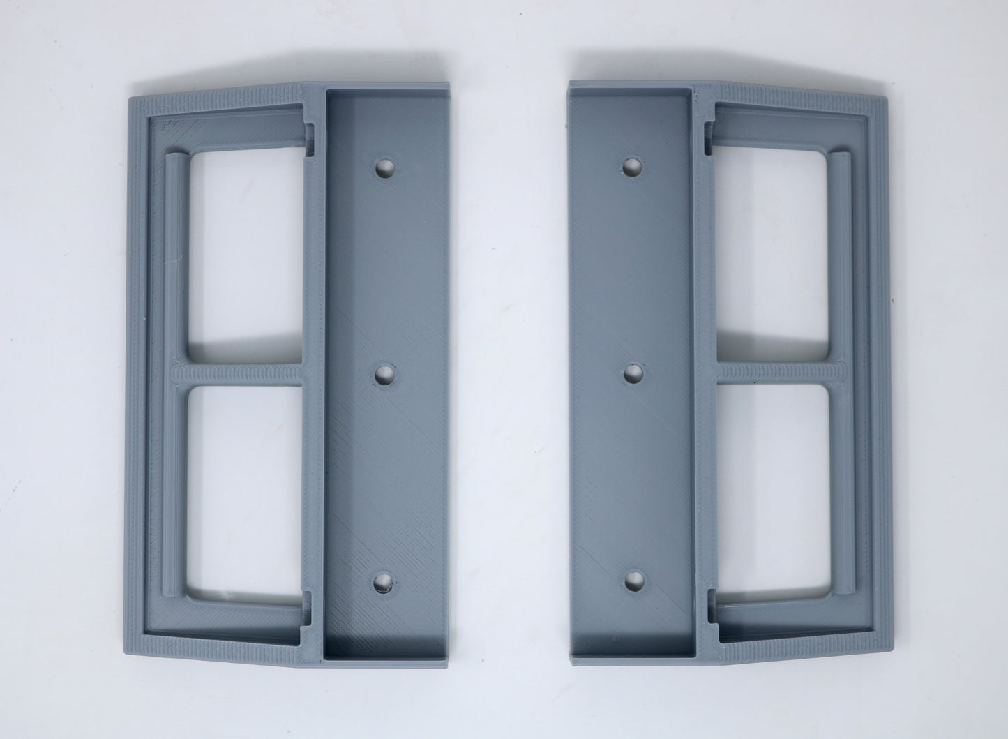 Pair of Fluke 5725A Amplifier Replacement Handles. High Quality 3D Print
