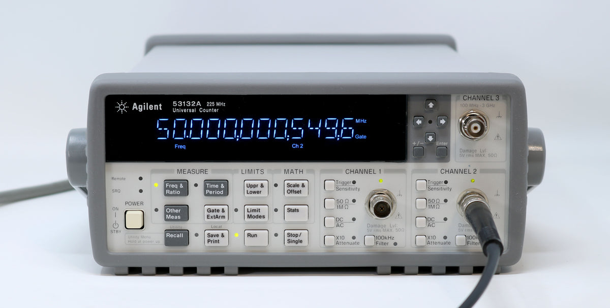HP / Agilent 53132A 225 MHz 12 digits/s Frequency Counter/Timer. Option 030
